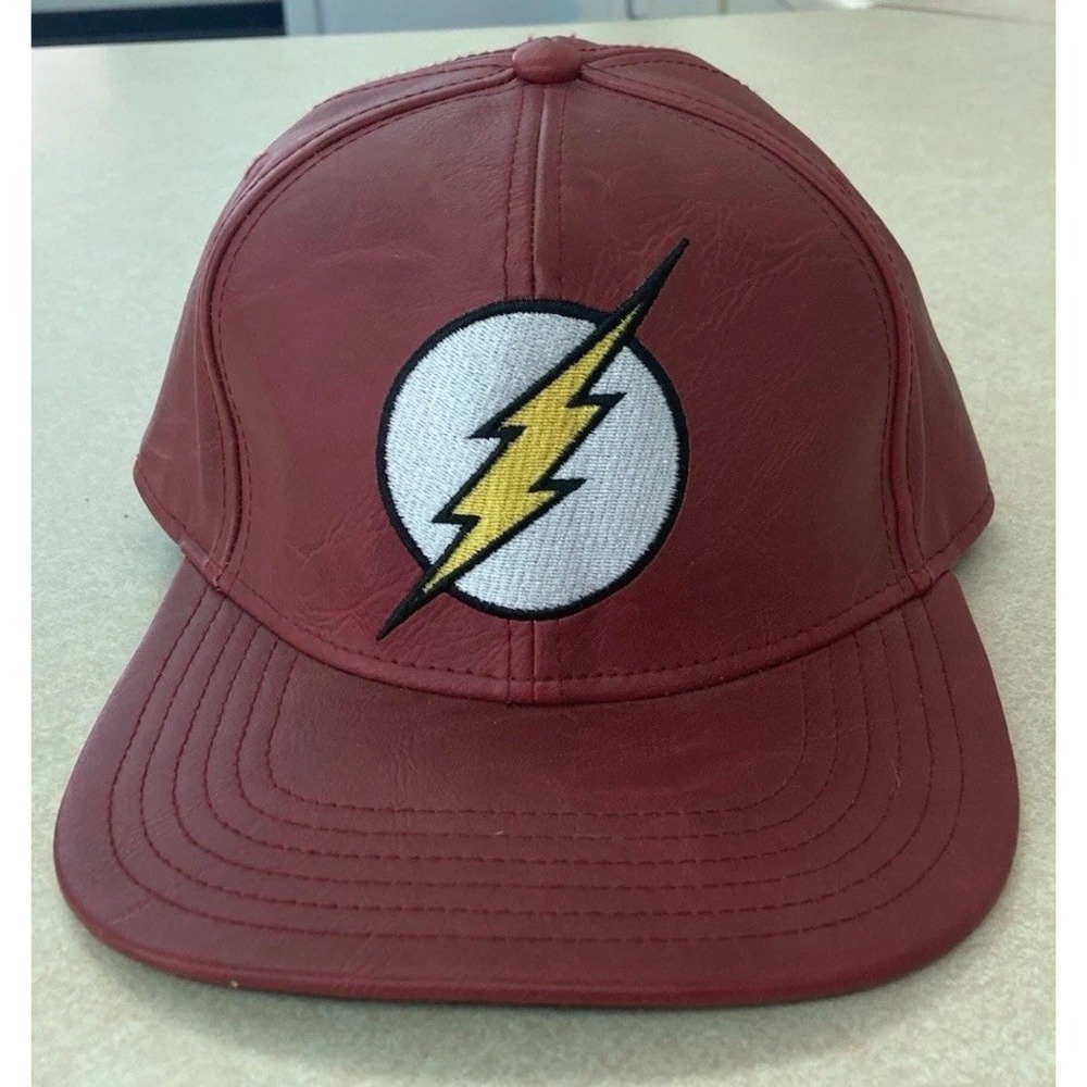 DC Comics The Flash Flat Bill Embroidered Logo Faux Leather Snapback Hat Cap Red